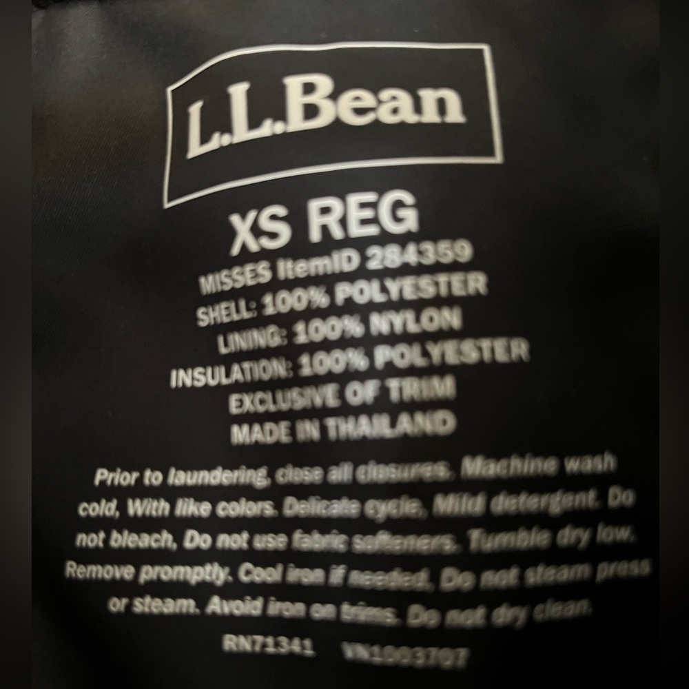 L.L. Bean - Picture 2 of 6